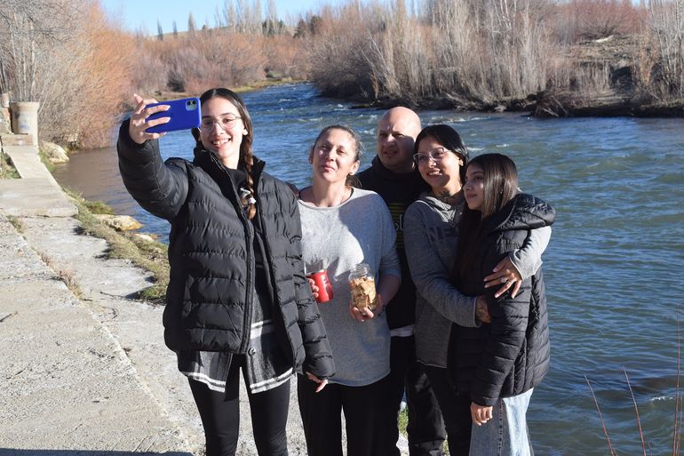 Matecitos en el río, el plan para disfrutar del Valle del Covunco