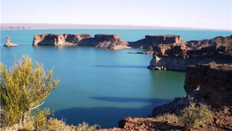El Municipio de Villa El Chocón organizó música y deporte por el Día del Estudiante. 