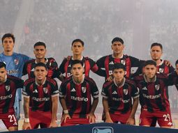 River venció a Huracán en el debut del Chacho Coudet. River venció a Huracán en el debut del Chacho Coudet.