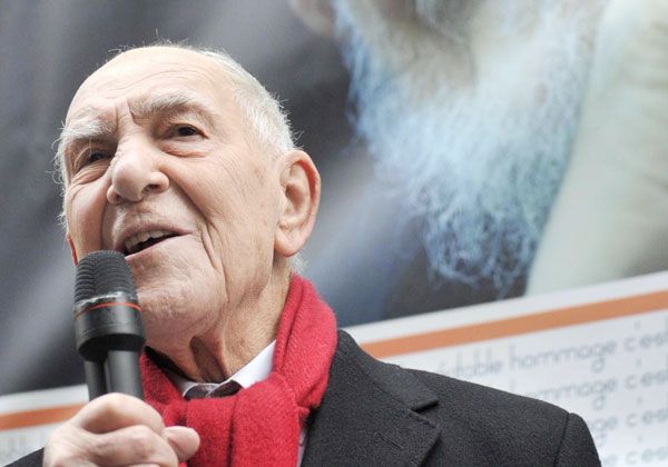 Murió Stéphane Hessel, el padre intelectual de los indignados