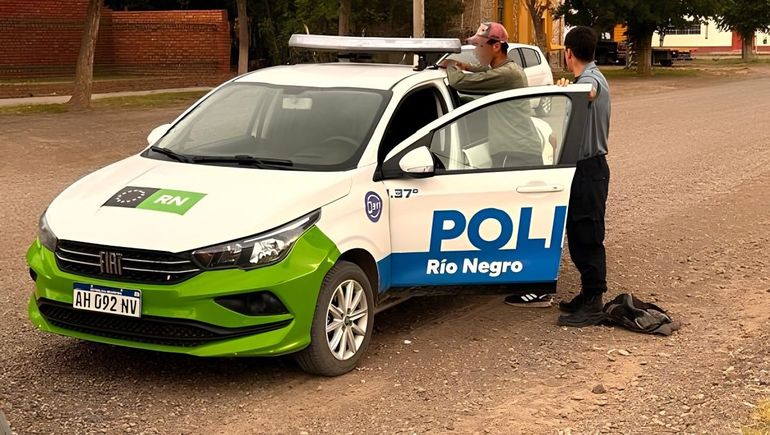 El hombre de 31 años fue imputado por robar cerezas en una plantación de Chimpay. 