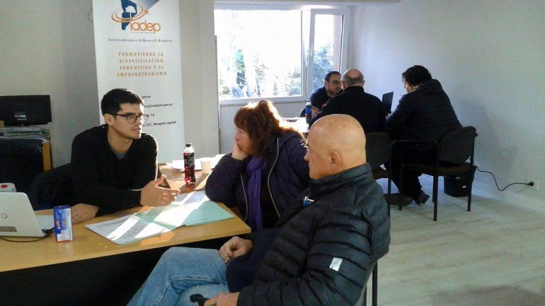 102 angosturenses recibirán una ayuda financiera