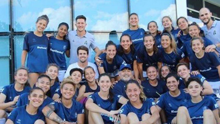 El revuelo que provoca Maradona en Gimnasia desde adentro