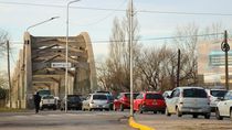 controles de alcoholemia: lo encontraron manejando borracho en el puente carretero