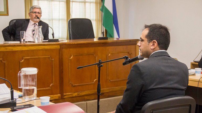 Primer día del juicio: afirman que el ginecólogo se negó a recibir a la joven