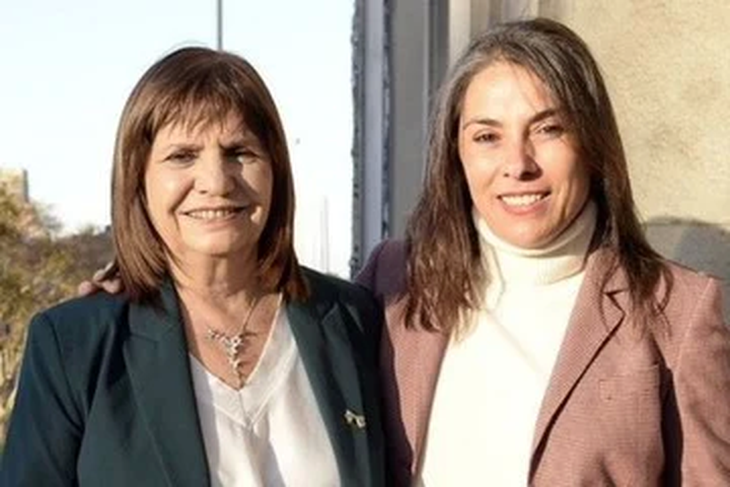 Lucila Crexell junto la candidata de Juntos por el Cambio, Patricia Bullrich. Lucila Crexell junto la candidata de Juntos por el Cambio, Patricia Bullrich.