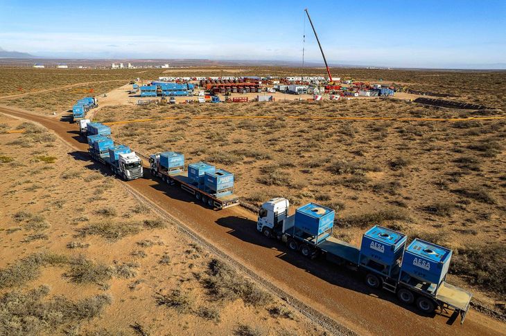 YPF creará un área que se dedicará exclusivamente al transporte de arenas silíceas. YPF creará un área que se dedicará exclusivamente al transporte de arenas silíceas.