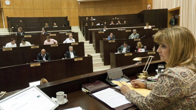 La Legislatura aprobó la nueva ley de Ministerios