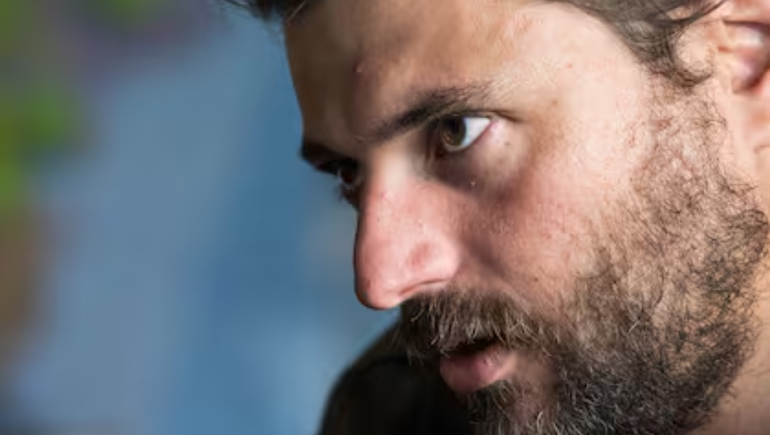 Juan Grabois explotó contra periodistas y arremetió contra Milei.