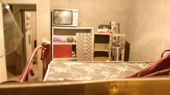 Según los investigadores, el violador llegó borracho a la casa y atacó a la menor delante de su propia esposa.