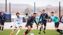Emmanuel Giménez jugó sus primeros minutos en Rincón. Llegó en lugar de Gastón Portiño, que sufrió una rotura de ligamentos. 