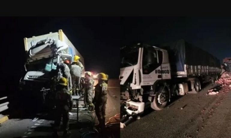 Un camionero falleció producto del brutal impacto contra un micro.