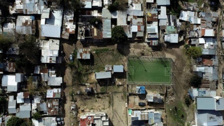 Villa Azul: investigan si el brote de casos fue por un picadito