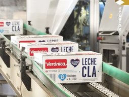 Plantas paralizadas, sueldos impagos y denuncias de vaciamiento agravan el conflicto en la histórica láctea santafesina. Plantas paralizadas, sueldos impagos y denuncias de vaciamiento agravan el conflicto en la histórica láctea santafesina.