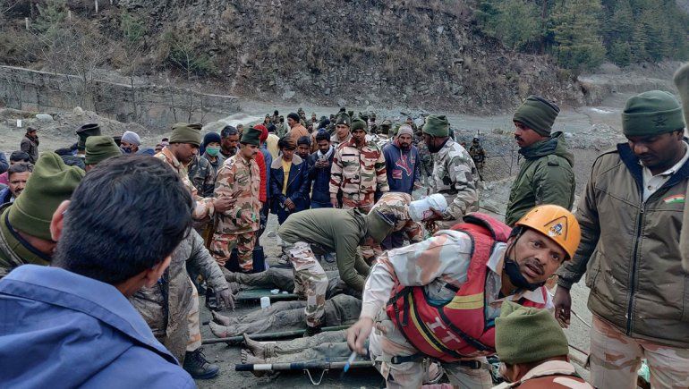 Tragedia en India por una avalancha en el Himalaya