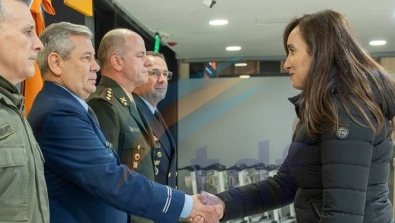 Villarruel fue recibida esta mañana en Ushuaia. Villarruel fue recibida esta mañana en Ushuaia.