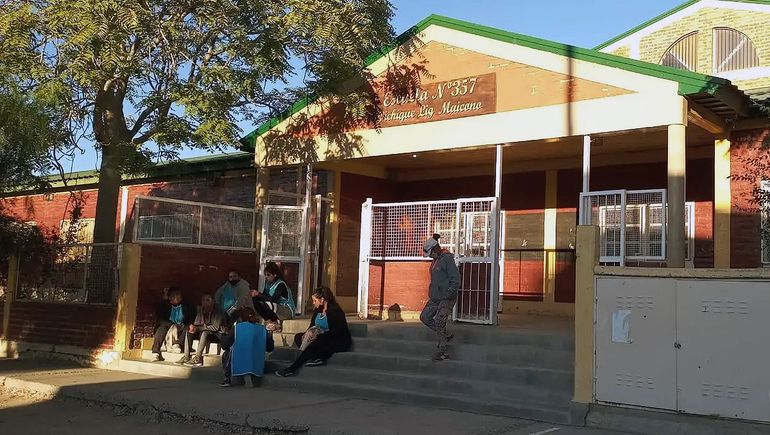 No mandan a sus hijos a la escuela por miedo a los tiroteos