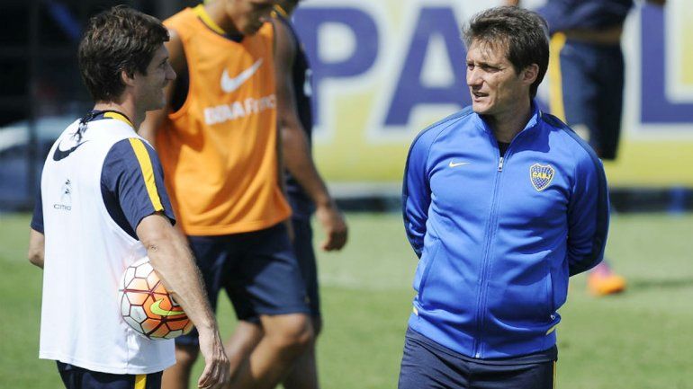 El Melli hará una variante táctica. Fabra por Silva en el lateral izquierdo.