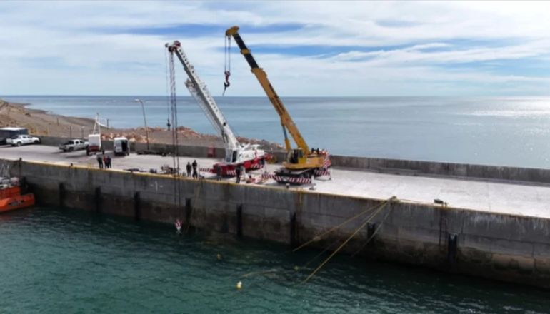 El reflote de los tres pesqueros fue realizado por una empresa especializada, con supervisión de Prefectura. El reflote de los tres pesqueros fue realizado por una empresa especializada, con supervisión de Prefectura. 