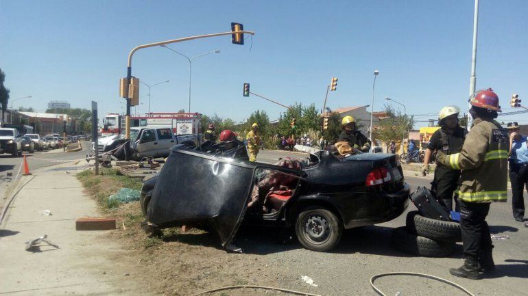 Un muerto y dos heridos en un accidente sobre la Ruta 22 en Plottier
