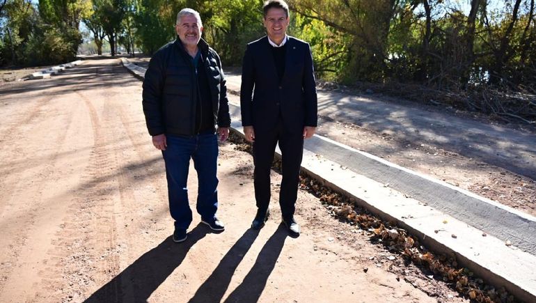 El intendente Mariano Gaido y el secretareio de Infraestructura, Alejandro Nicola. El intendente Mariano Gaido y el secretareio de Infraestructura, Alejandro Nicola.