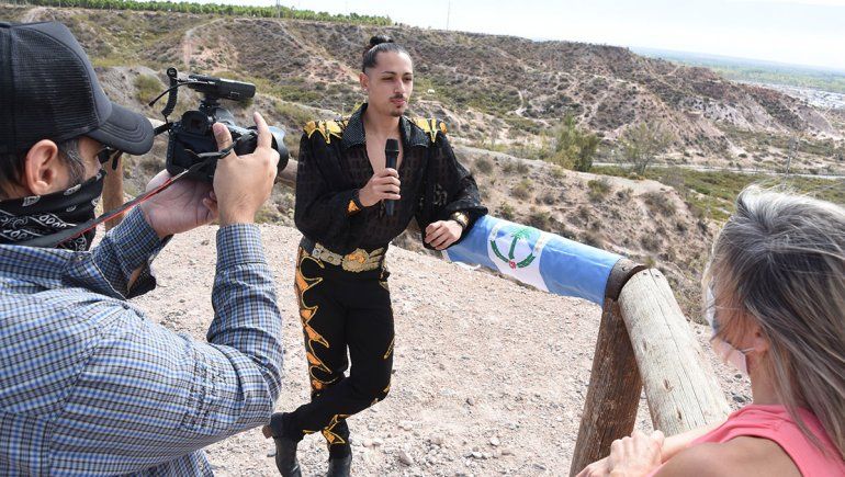 Enzo Nievas, el neuquino que conquista el mundo con el malambo