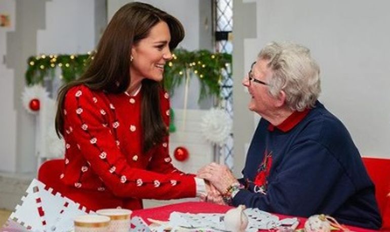 La princesa de Gales, Kate Middleton, en una actividad social. La princesa de Gales, Kate Middleton, en una actividad social.