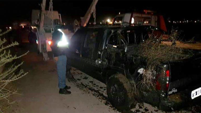 Borracho terminó con la camioneta en un canal de Valentina Norte