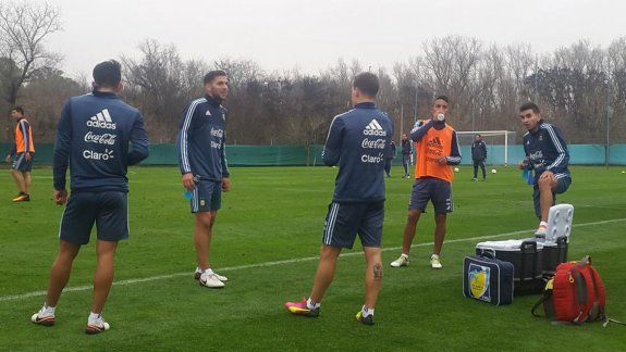 La Selección entrena con apenas 11 jugadores