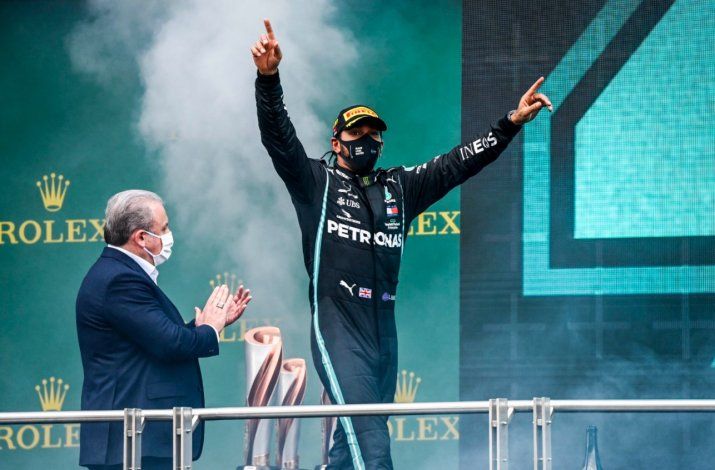 Lewis Hamilton no pudo contener su emoción al manifestar sus sensaciones tras conseguir su séptima estrellas en la Fórmula 1.