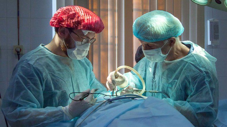 Tetrapléjicos recuperan funciones con una cirugía