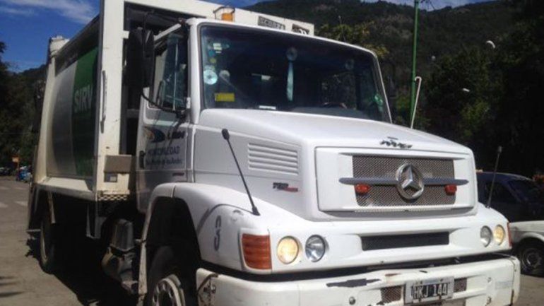 San Martín de los Andes: un empleado municipal sufrió un accidente y no habrá recolección de basura