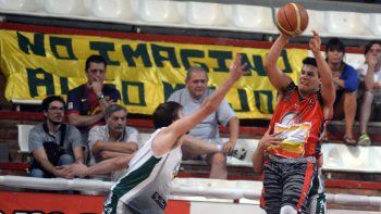 Agustín Llanan suma un aporte clave en los descansos de Luchi Alonso.