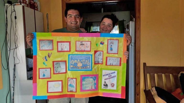 Para los pibes de un jardín, Emilio ya es un héroe por su gesto honesto