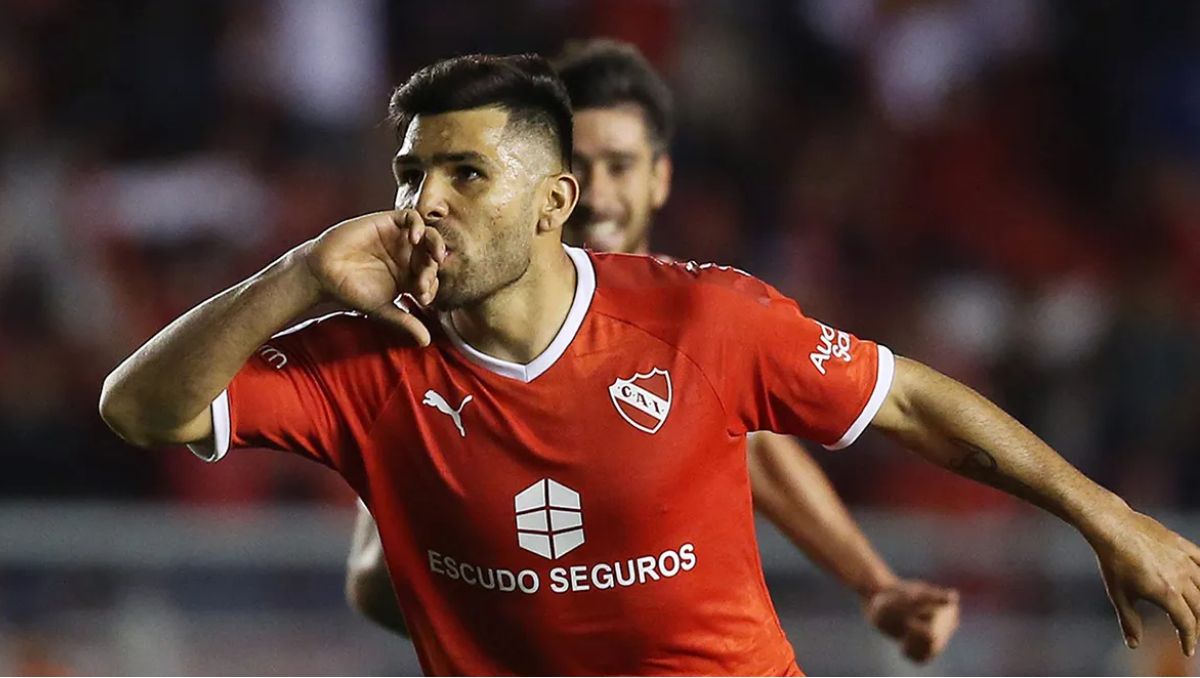 La impactante cifra que deberá pagarle Silvio Romero a Independiente para no jugar en el club
