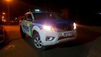 El violento episodio se registró durante la madrugada en el barrio Nahuel Hué. | LM Neuquen El violento episodio se registró durante la madrugada en el barrio Nahuel Hué.