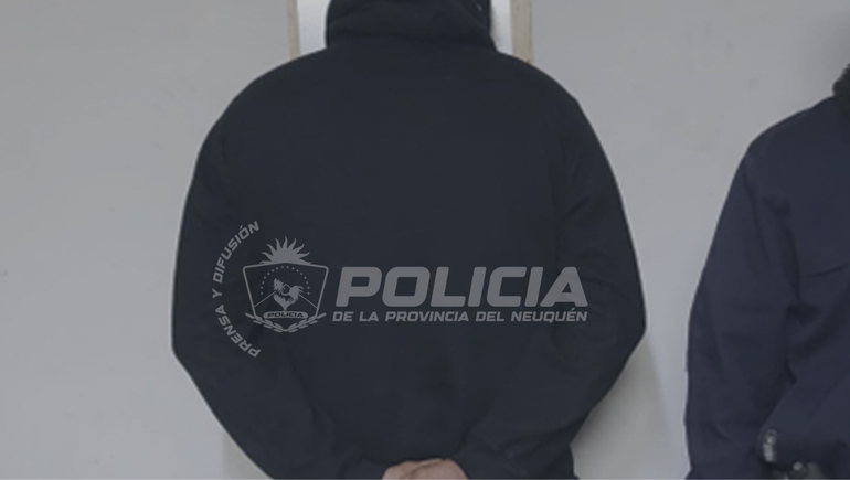 Tenía pedido de captura y lo encontraron caminando tranquilamente en la calle