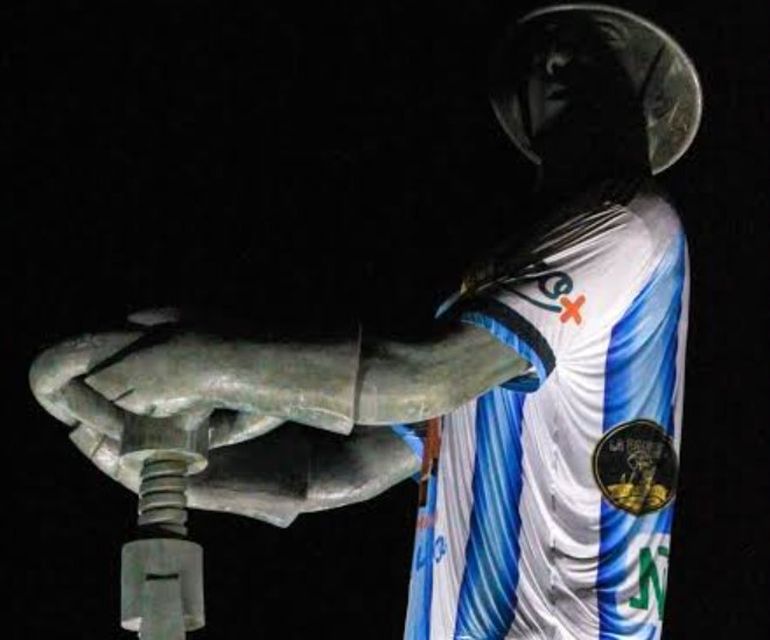 El Gorosito de Caleta Olivia con la camiseta de la Selección argentina.