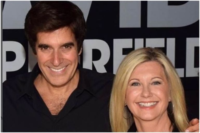 David Copperfield junto a Olivia Newton-John. David Copperfield junto a Olivia Newton-John.