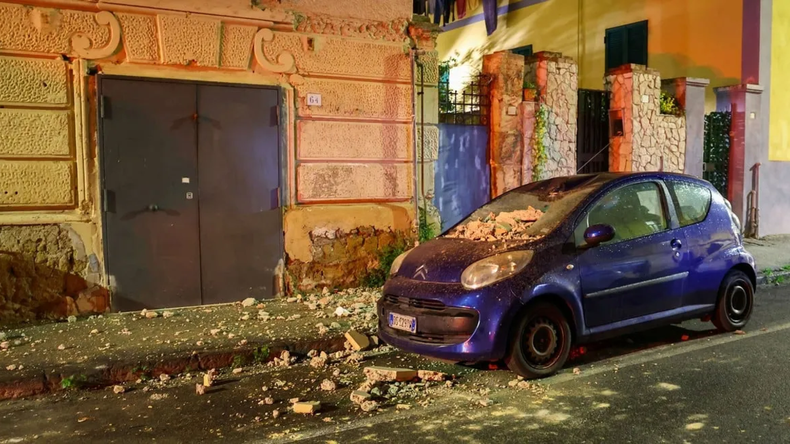 El fuerte sismo sorprendió en la noche de Nápoles