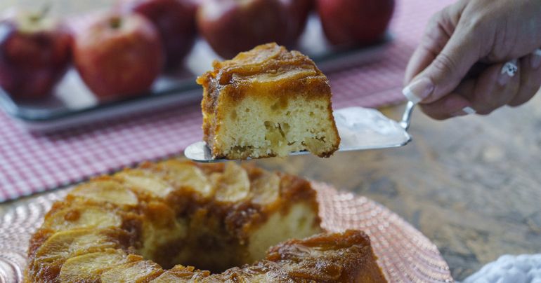 Cómo preparar una torta matera de manzana liviana y húmeda Cómo preparar una torta matera de manzana liviana y húmeda