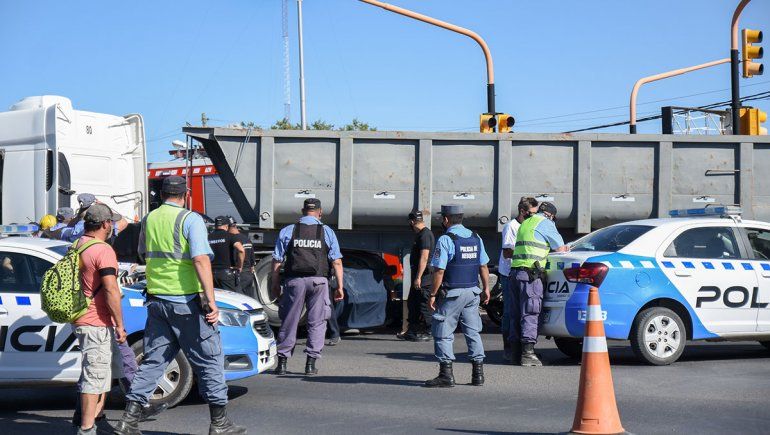 Murió atropellada una mujer ciclista en Ruta 22