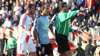 sergio pezzotta con lm neuquen: como vivio el partido del descenso de river