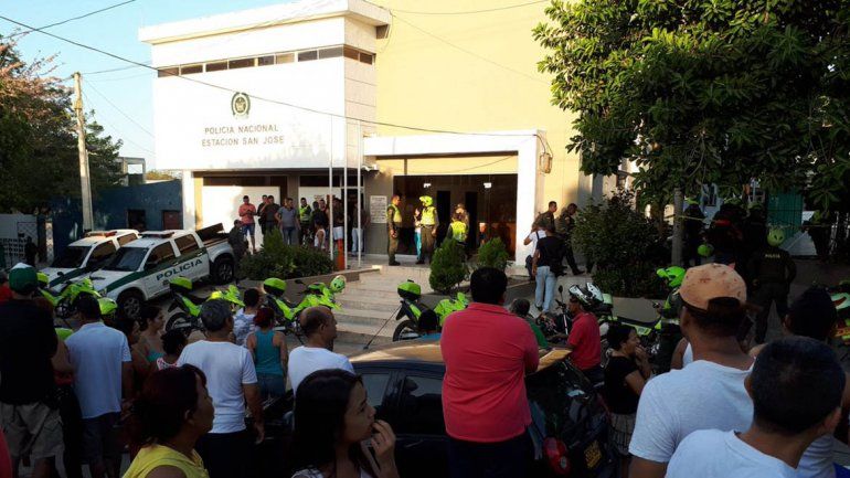 Narcos pusieron una bomba en cuartel de la policía colombiana