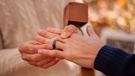 EE.UU.: un padre se quiere casar con su hijo biológico