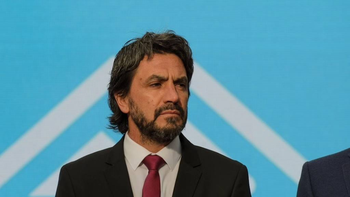 Carlos Saloniti, intendente de San Martín de los Andes. Carlos Saloniti, intendente de San Martín de los Andes.