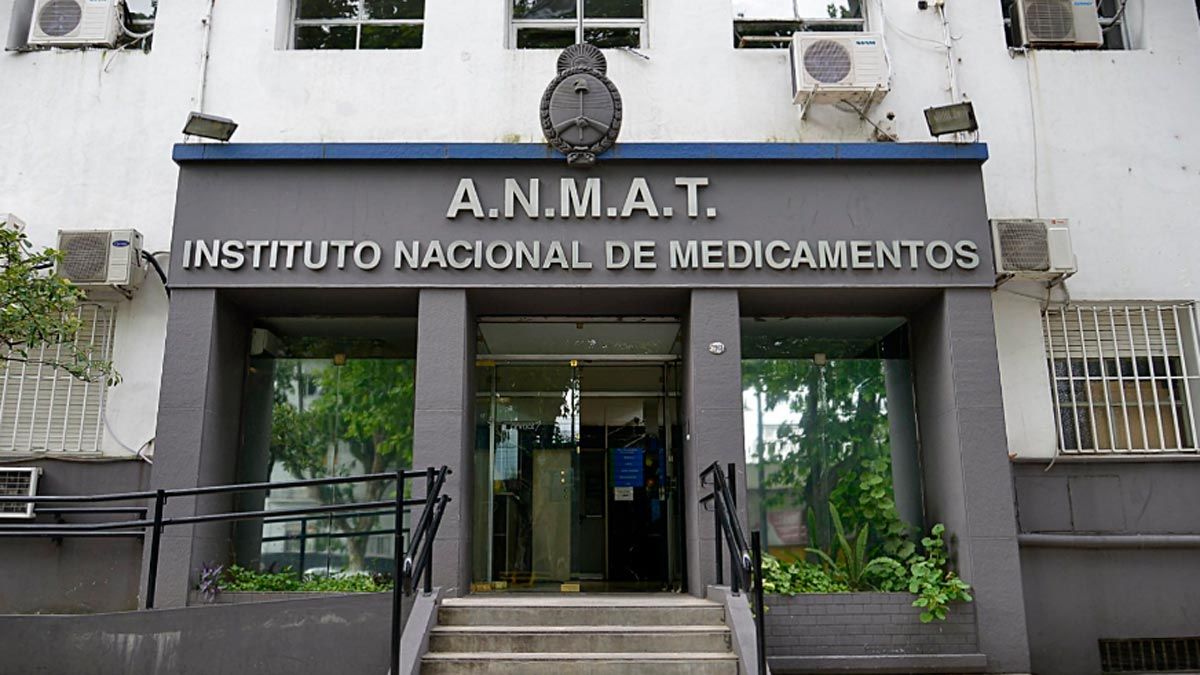 ANMAT prohíbe implantes falsificados y un ecógrafo robado