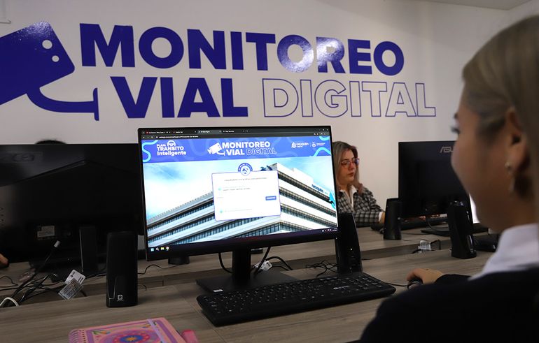 El sistema de fotomultas empezó a funcionar el 10 de junio. El sistema de fotomultas empezó a funcionar el 10 de junio.