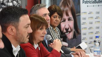 patricia bullrich: yo apoye y apoyo personalmente a rolando figueroa patricia bullrich: yo apoye y apoyo personalmente a rolando figueroa