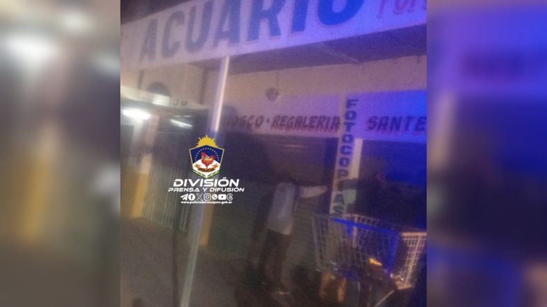 Robó un reflector de un comercio y lo atraparon in fraganti